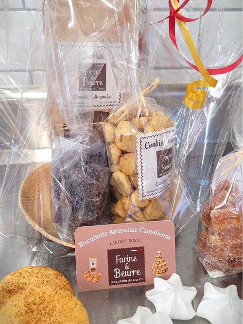 Points de vente chez E-Leclerc Aurillac des biscuits réalisés par Karine Teulière, Biscuiterie Farine & Beurre, à Laroquebrou dans le Cantal