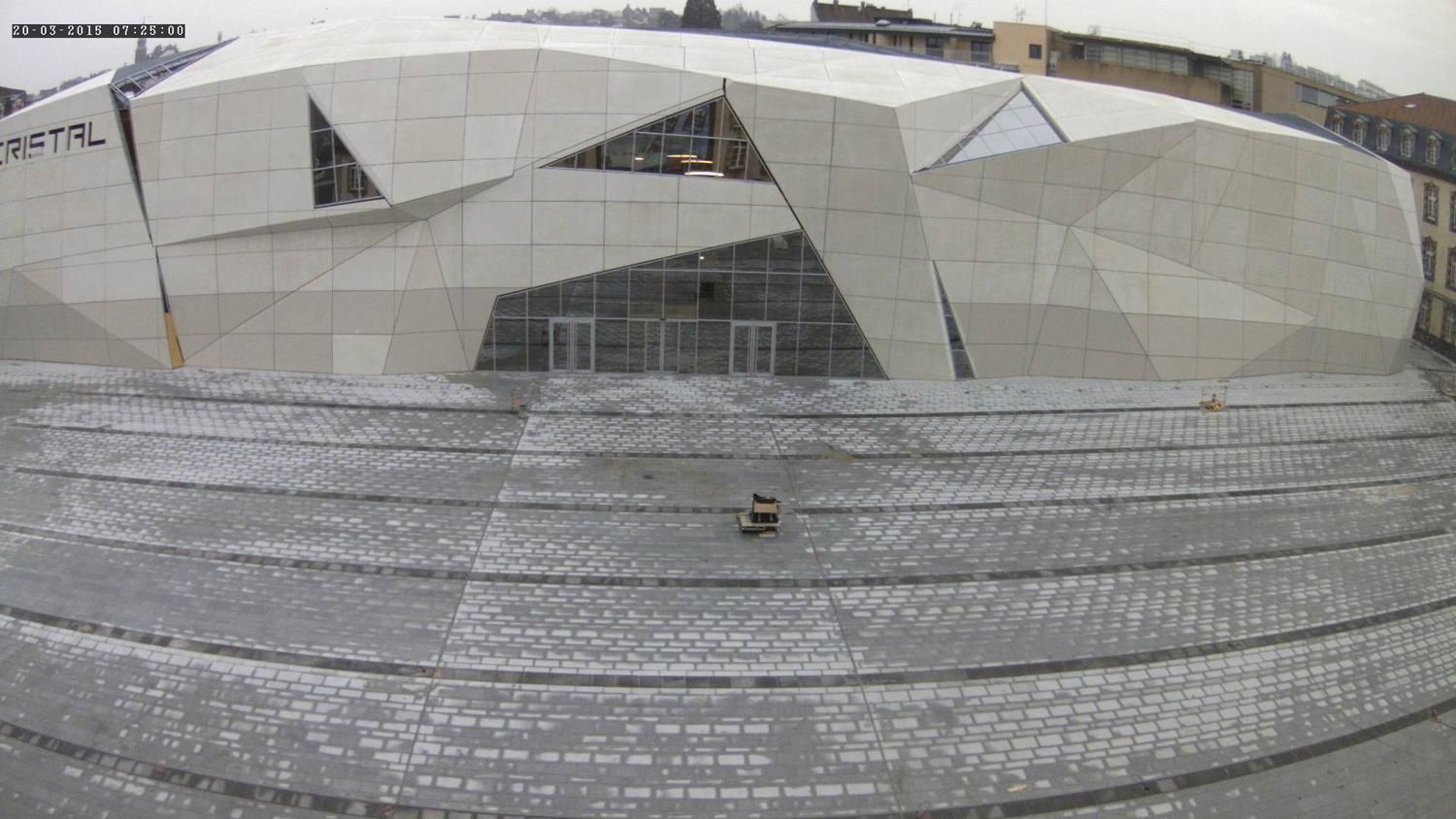 Chantier du pavage du cinéma le Cristal à Aurillac réalisé par Loreto Pavage